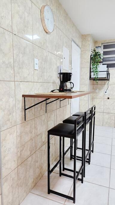 Apto 2 Quartos 300mt Da De Copacabana Apartamento